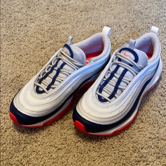 Nike Shoes - Size 7 AirMax 97